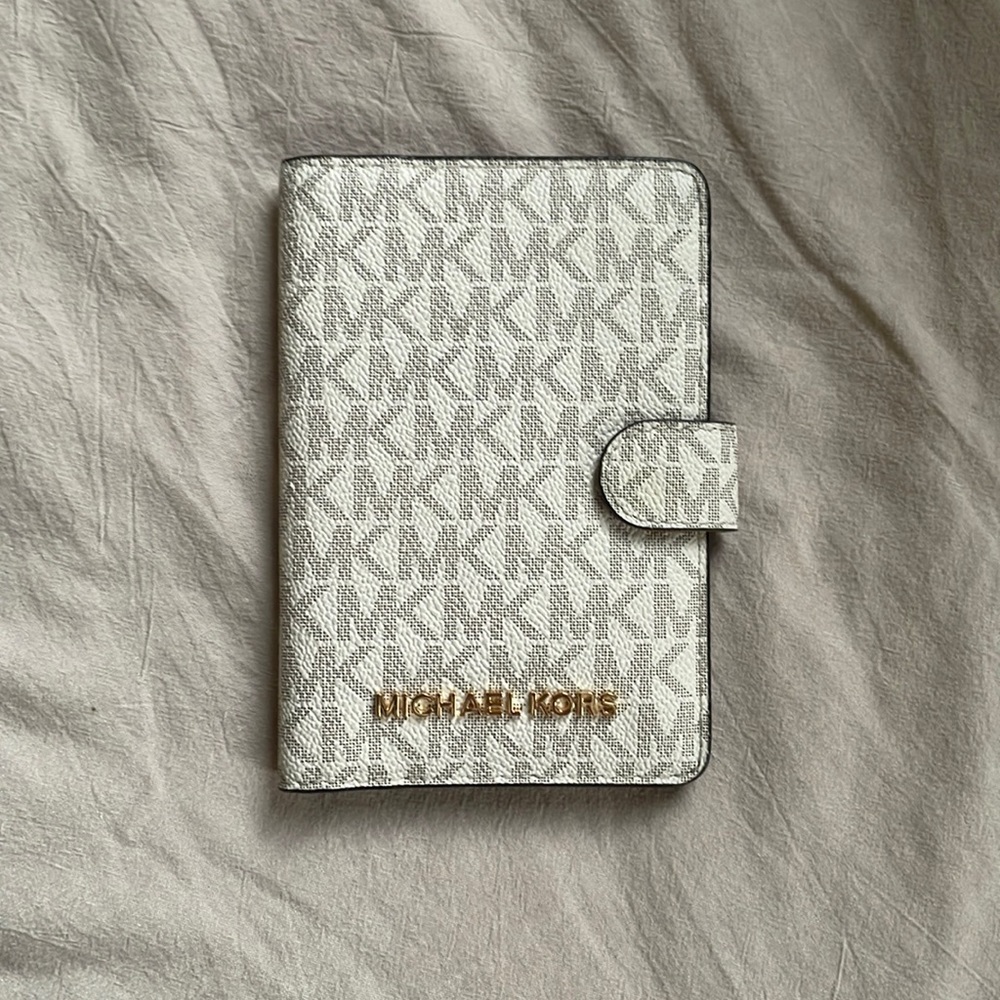 Michael Kors Leather monogramed Passport/ card Holder